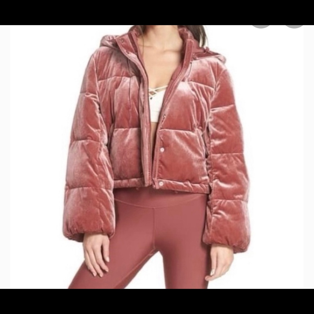 NWT Alo Velvet Puffer for sale
